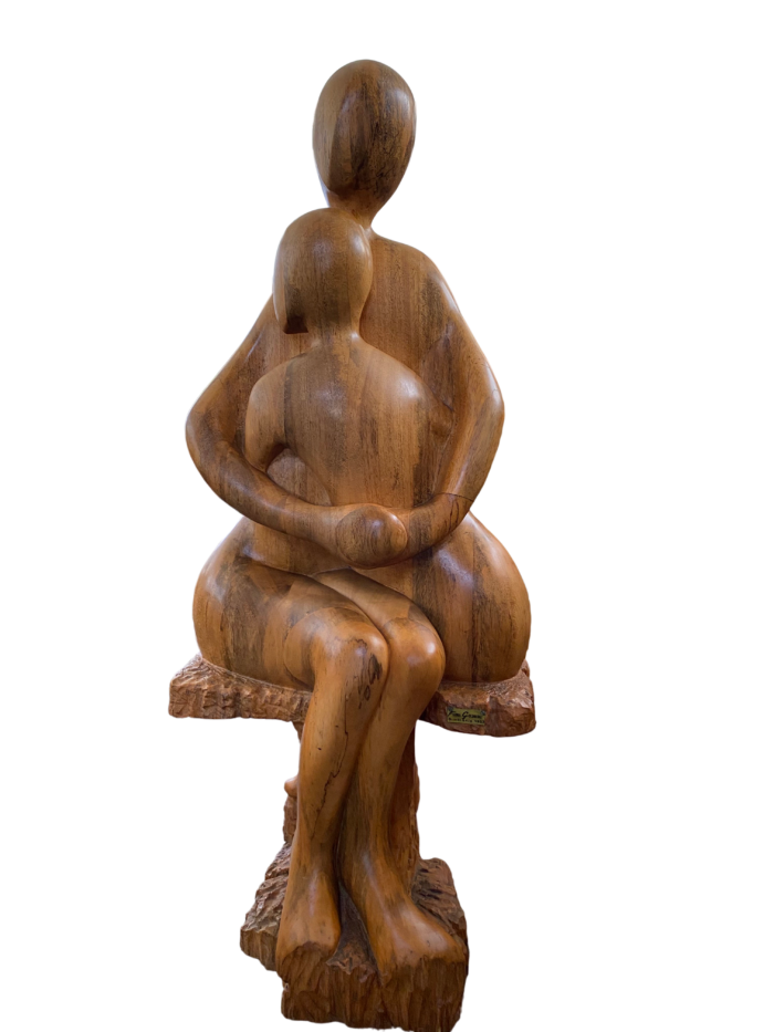 Flora Goldberg – Simbiosis – Talla de madera de ceiba